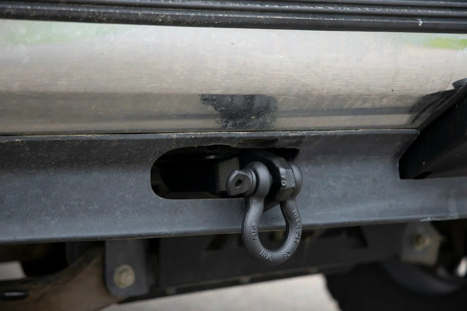 Fits Chevy C1500_K1500 (88-99) Tow Hook to Shackle Bracket Mount Only RS163
